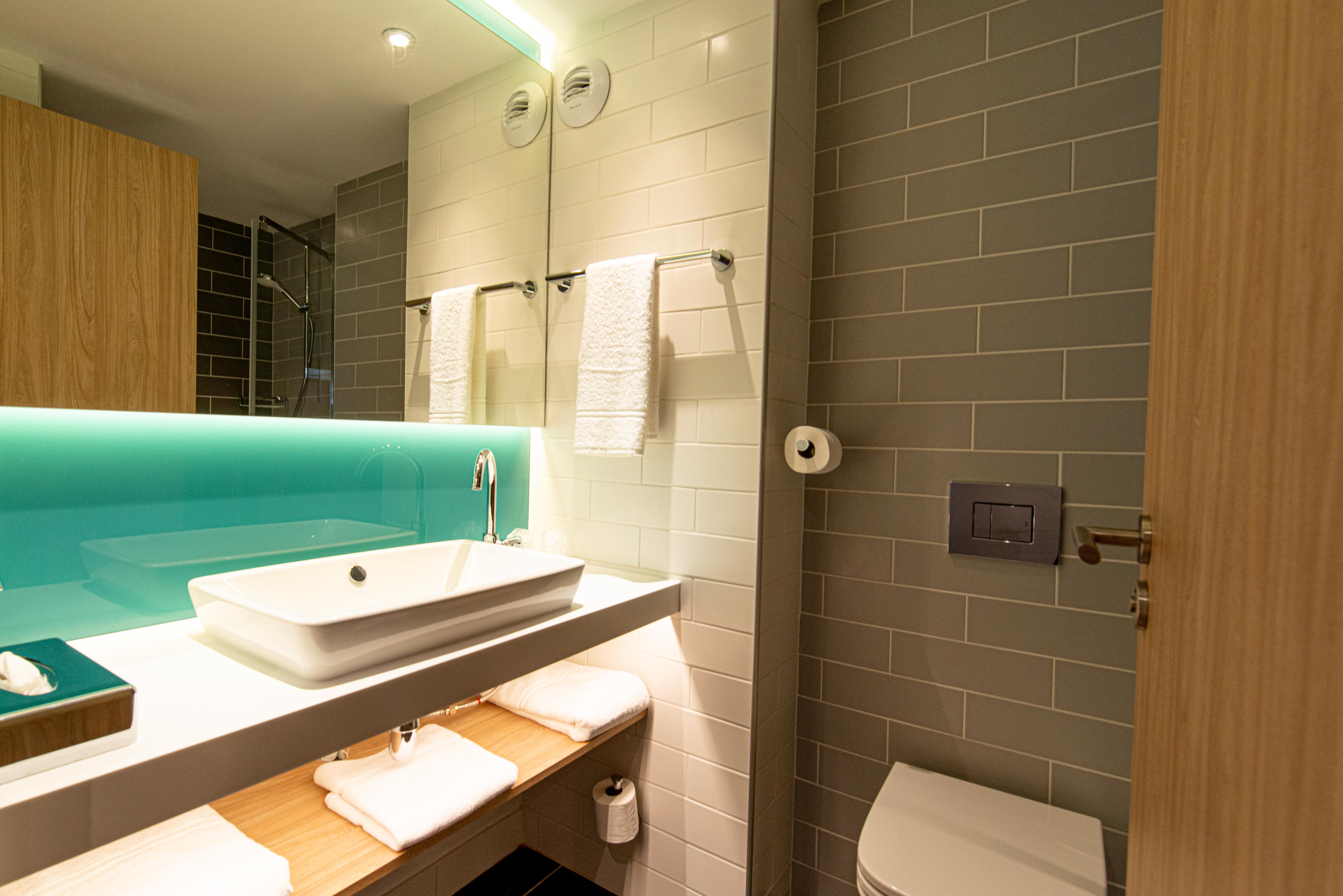 Holiday Inn Express - Bordeaux - Lormont By Ihg Exterior photo